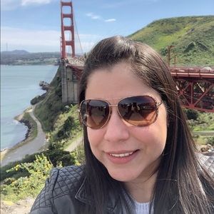 Meet your Posher, Simone